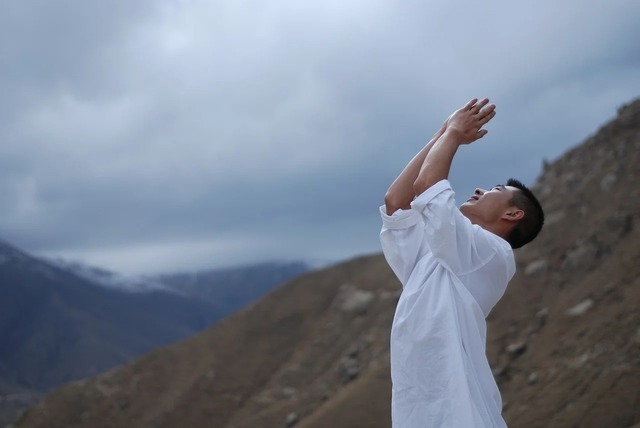 yoga-4849678_1280.jpg